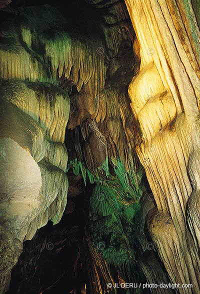 Grottes, cave